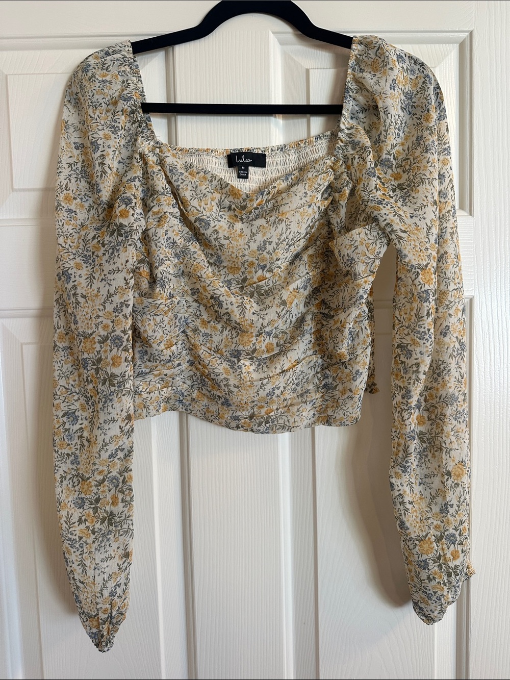 Lulu's Cream Floral Square-Neck Puff Sleeve Blouse